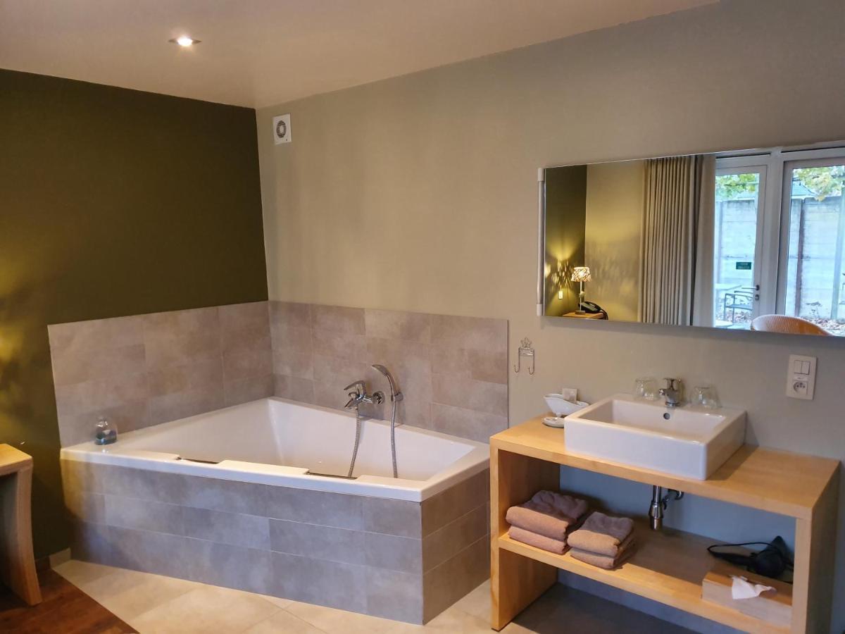 זוטנדאל B&B De Edelsteen מראה חיצוני תמונה